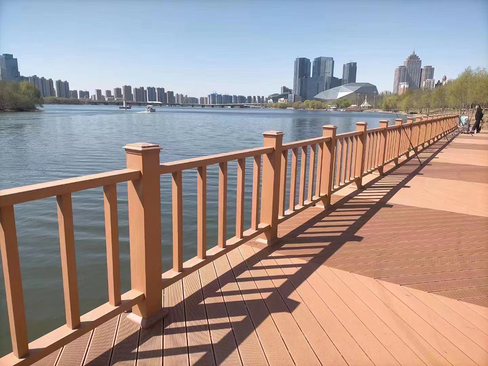五象公园木塑景观桥